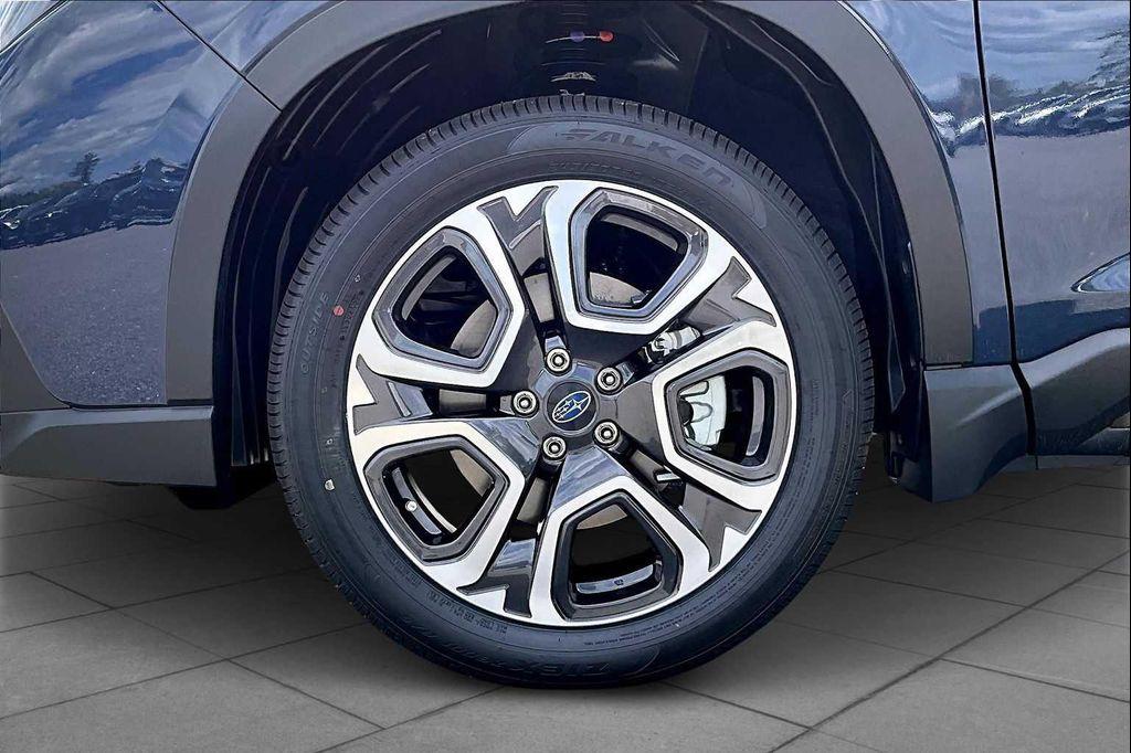 new 2025 Subaru Ascent car, priced at $45,389