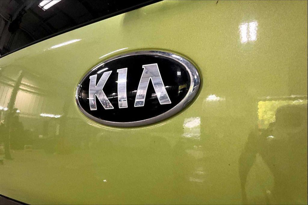 used 2015 Kia Soul car, priced at $6,400