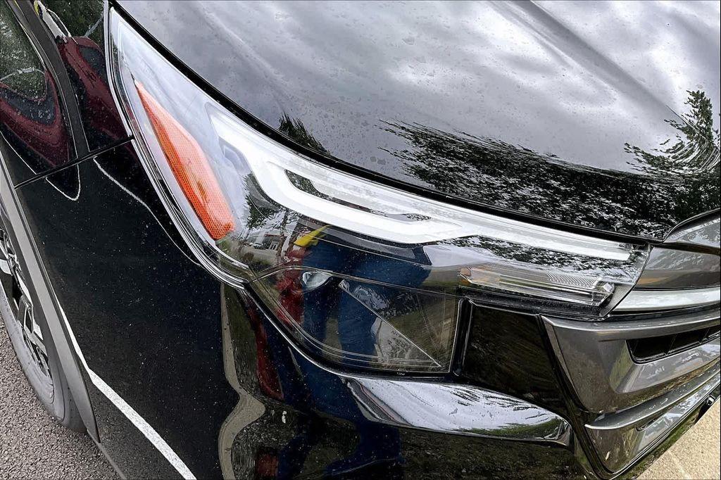 new 2025 Subaru Forester car, priced at $33,333