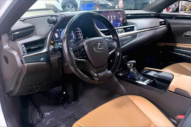 used 2019 Lexus ES 300h car, priced at $25,790