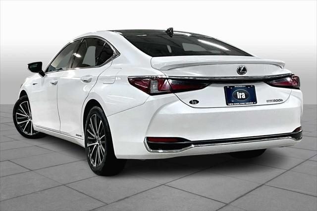 used 2019 Lexus ES 300h car, priced at $25,790