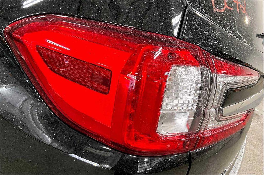 new 2025 Subaru Ascent car, priced at $45,621