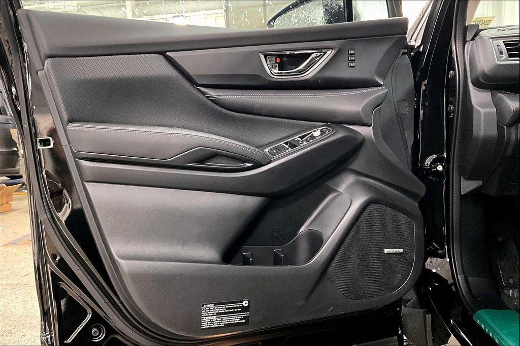 new 2025 Subaru Ascent car, priced at $45,621