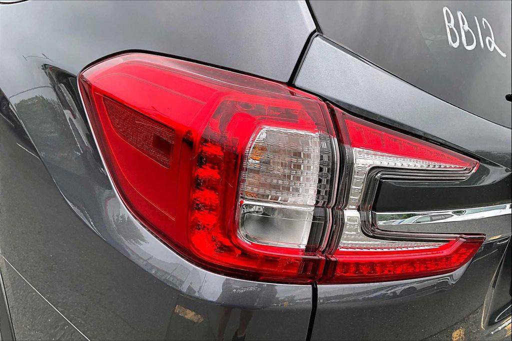 new 2025 Subaru Ascent car, priced at $45,437