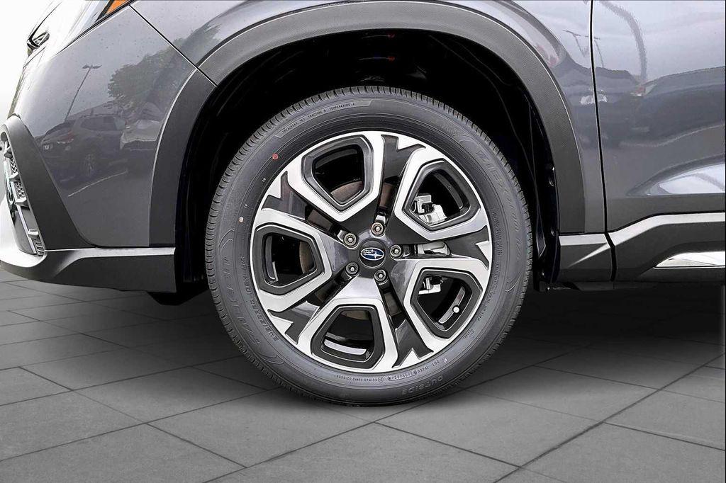 new 2025 Subaru Ascent car, priced at $45,437