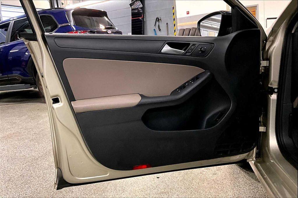 used 2014 Volkswagen Jetta car, priced at $6,100