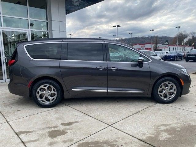 used 2023 Chrysler Pacifica car, priced at $27,189