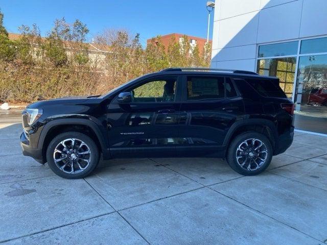 new 2025 GMC Terrain car, priced at $35,090