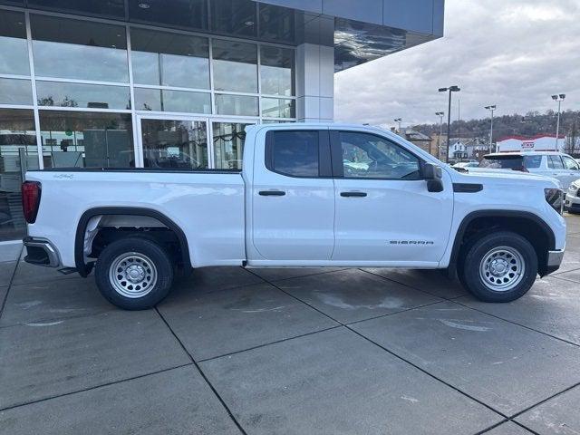 new 2025 GMC Sierra 1500 car, priced at $41,205