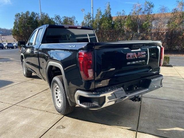 new 2025 GMC Sierra 1500 car, priced at $41,651