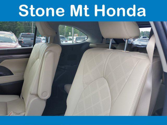 used 2021 Toyota Highlander car, priced at $32,770
