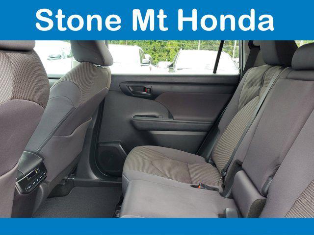 used 2024 Toyota Highlander car, priced at $38,904