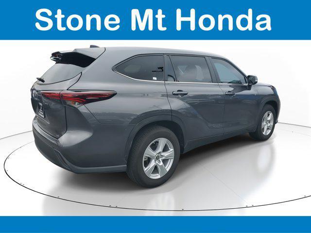 used 2024 Toyota Highlander car, priced at $38,904