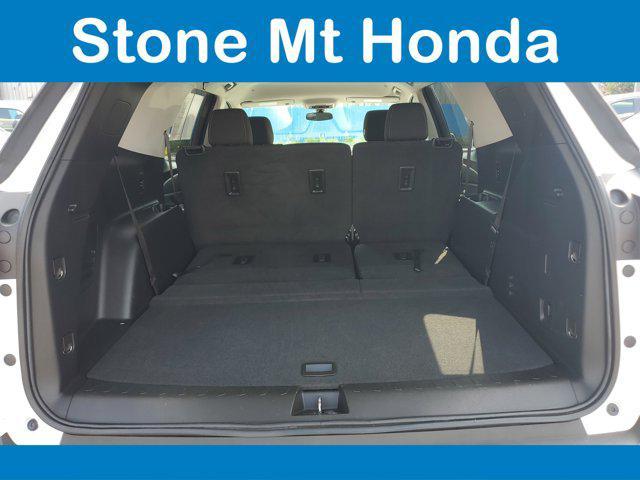 used 2021 Chevrolet Traverse car, priced at $21,014