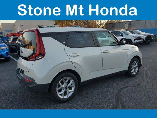 used 2021 Kia Soul car, priced at $13,299