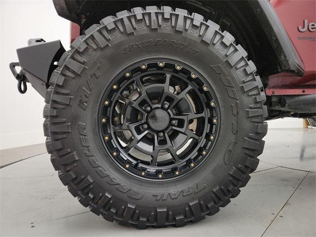 used 2021 Jeep Wrangler Unlimited car, priced at $34,394