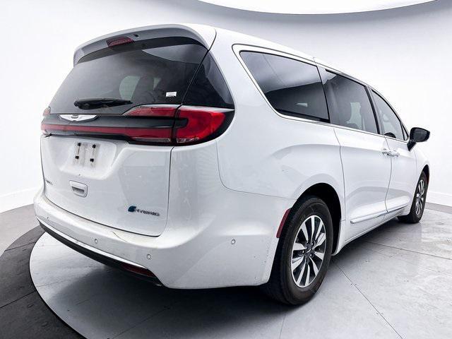 used 2023 Chrysler Pacifica Hybrid car, priced at $32,993