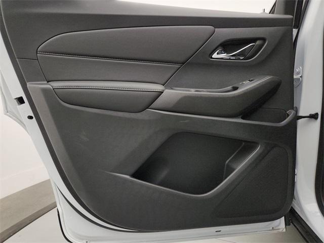 used 2023 Chevrolet Traverse car, priced at $30,995