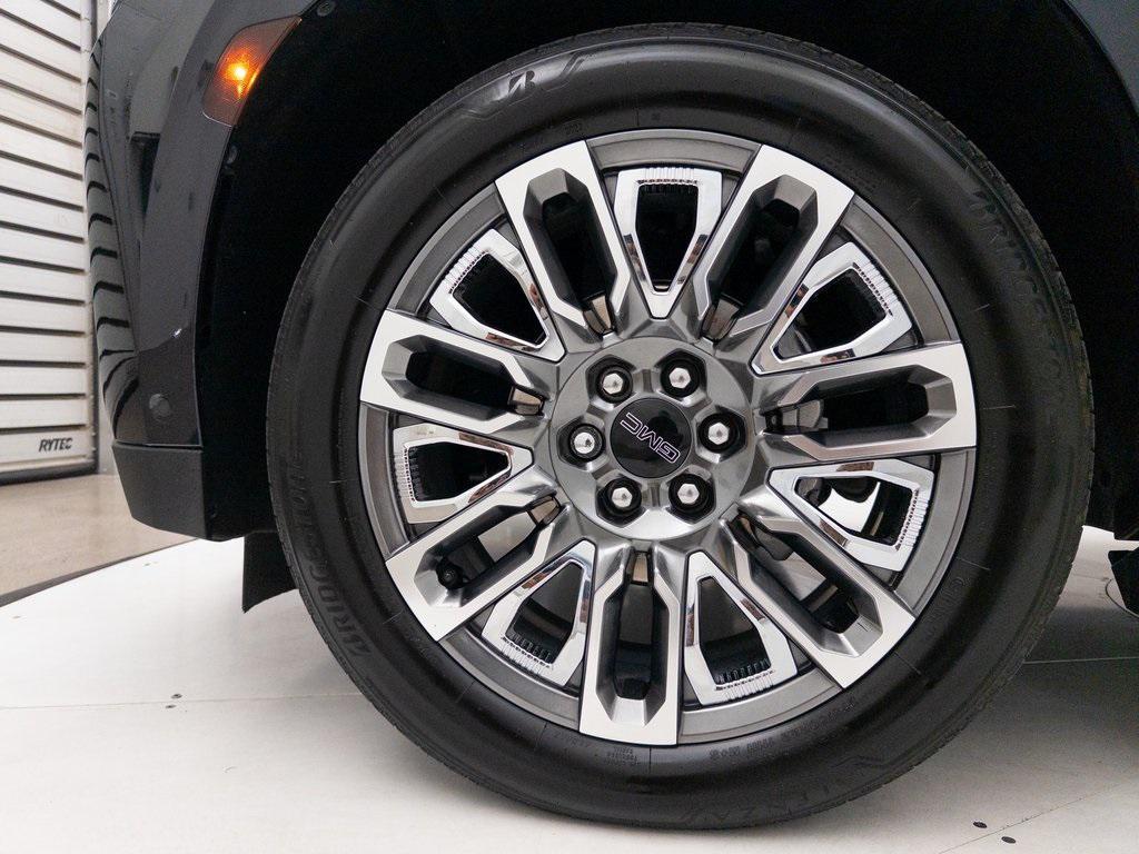 used 2024 GMC Yukon car, priced at $84,991