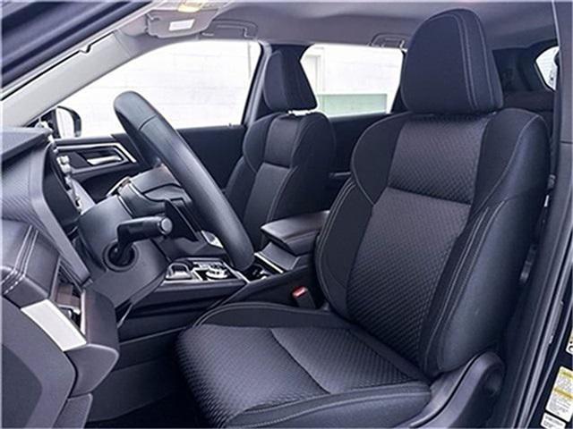 new 2025 Mitsubishi Outlander PHEV car, priced at $36,895