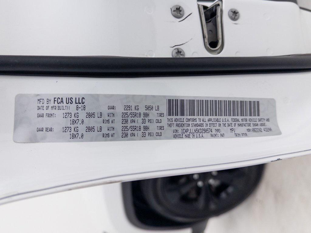 used 2019 Jeep Cherokee car, priced at $13,792