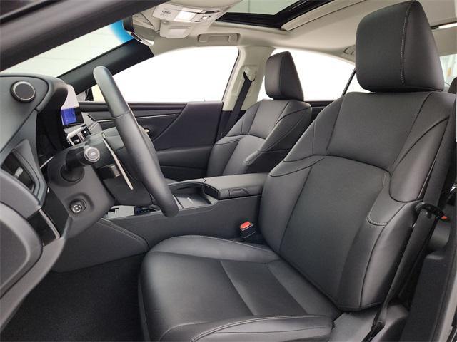 used 2024 Lexus ES 300h car, priced at $39,990