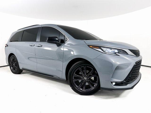 used 2023 Toyota Sienna car, priced at $48,991