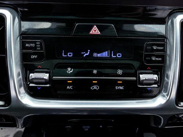 used 2022 Kia Sorento car, priced at $29,692
