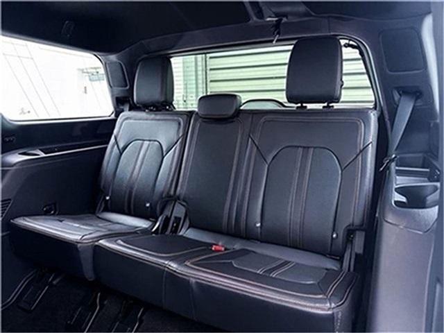 used 2023 Ford Expedition car, priced at $60,993
