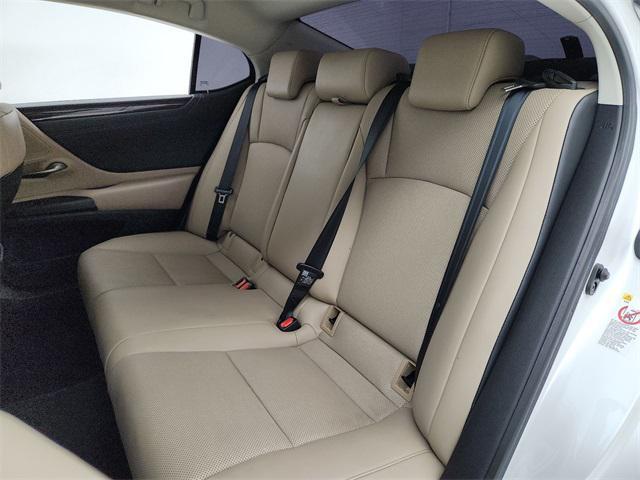 used 2019 Lexus ES 350 car, priced at $29,492