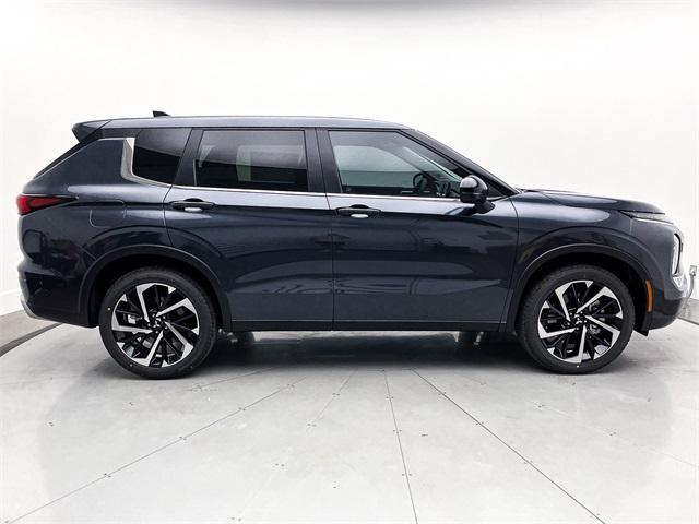 new 2024 Mitsubishi Outlander car, priced at $35,593