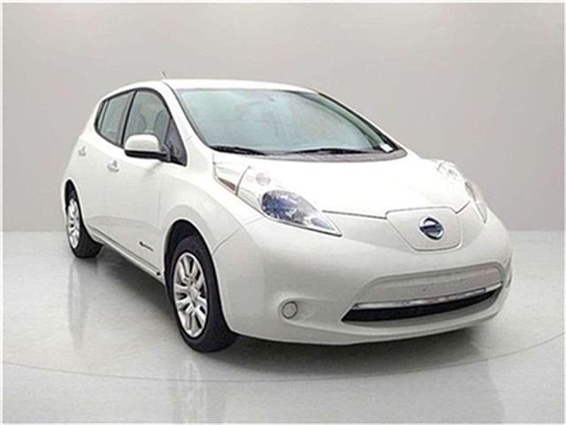 used 2014 Nissan Leaf car, priced at $4,586