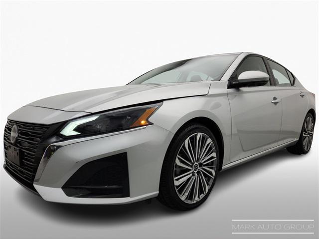 used 2023 Nissan Altima car, priced at $20,591