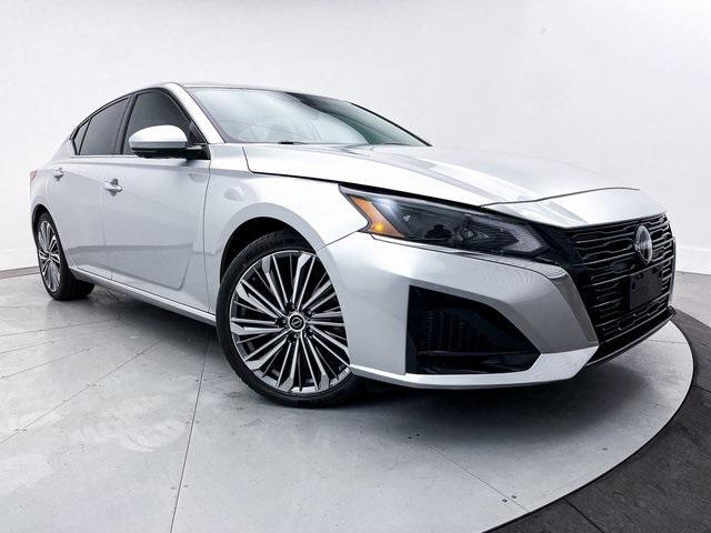 used 2023 Nissan Altima car, priced at $19,794