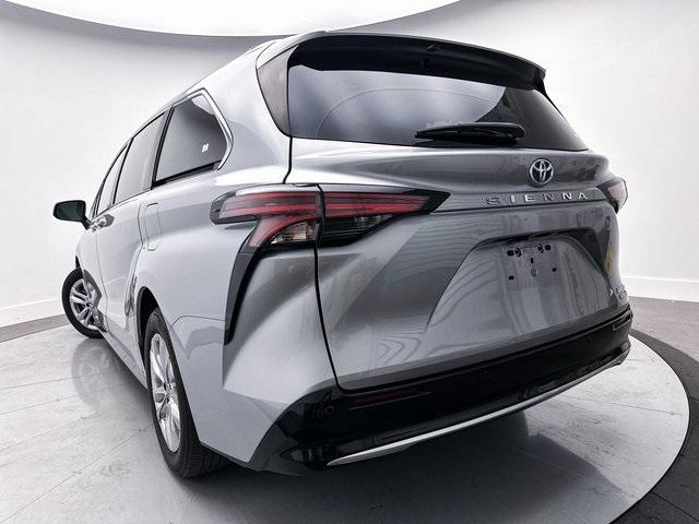 used 2021 Toyota Sienna car, priced at $45,492
