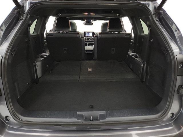 used 2021 Toyota Highlander car, priced at $32,494