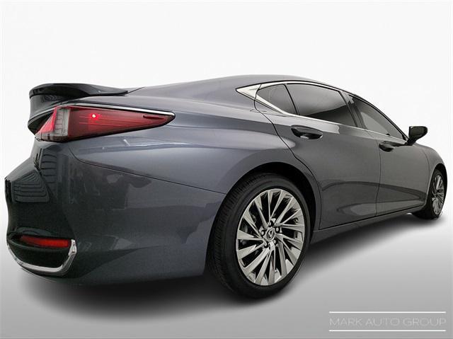 used 2024 Lexus ES 300h car, priced at $45,990