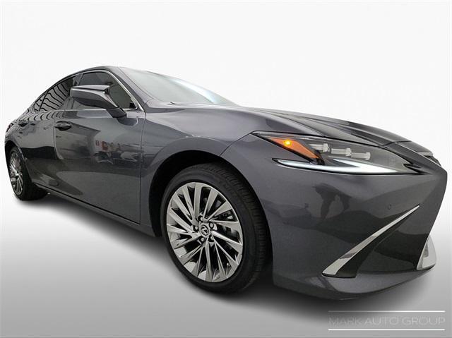 used 2024 Lexus ES 300h car, priced at $45,990