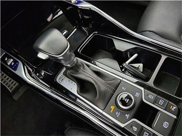 used 2023 Kia Sorento car, priced at $31,993