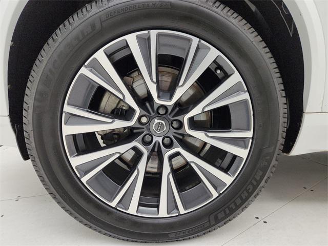 used 2020 Volvo XC90 car, priced at $32,291