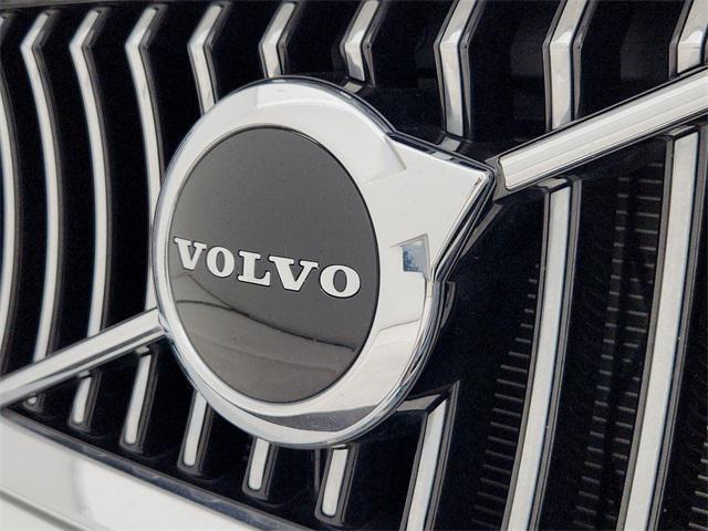 used 2020 Volvo XC90 car, priced at $32,291
