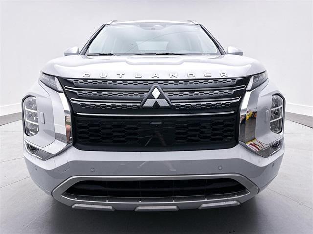 new 2024 Mitsubishi Outlander car, priced at $37,600