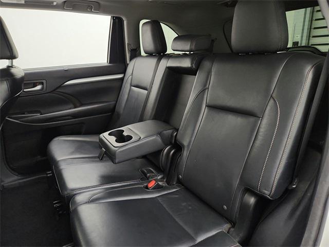 used 2016 Toyota Highlander car, priced at $18,993