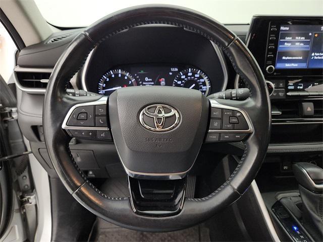 used 2020 Toyota Highlander car, priced at $25,992