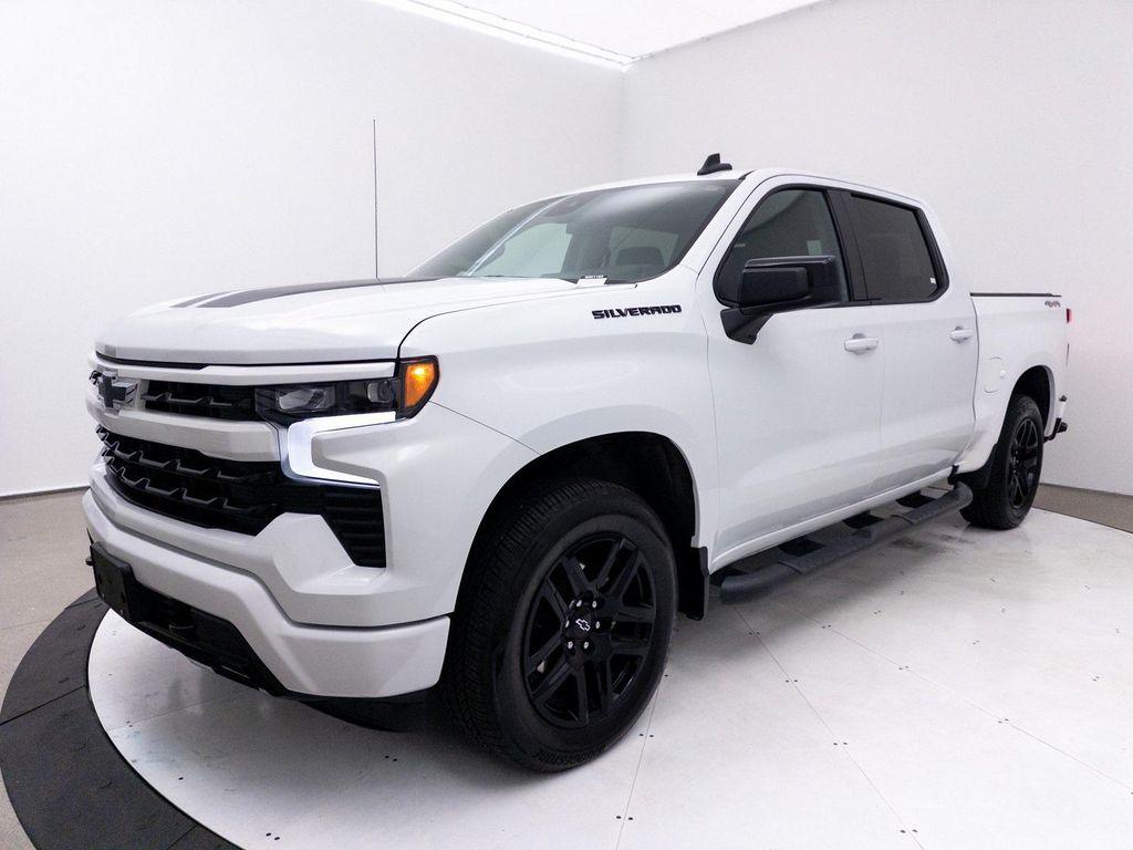 used 2024 Chevrolet Silverado 1500 car, priced at $43,992