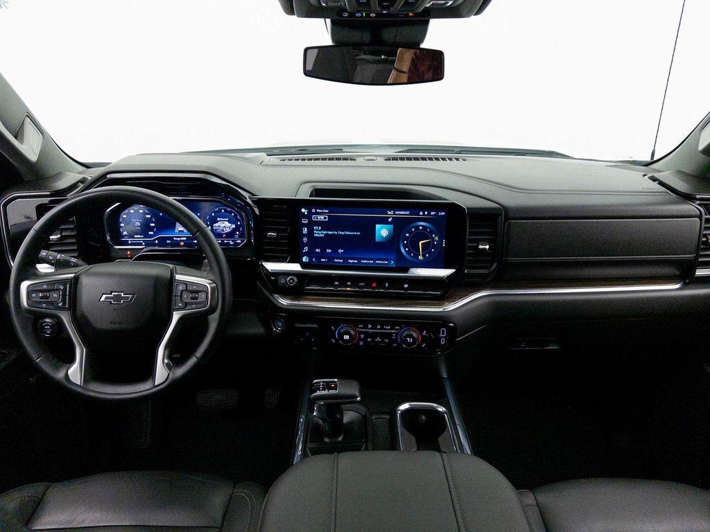 used 2024 Chevrolet Silverado 1500 car, priced at $43,992