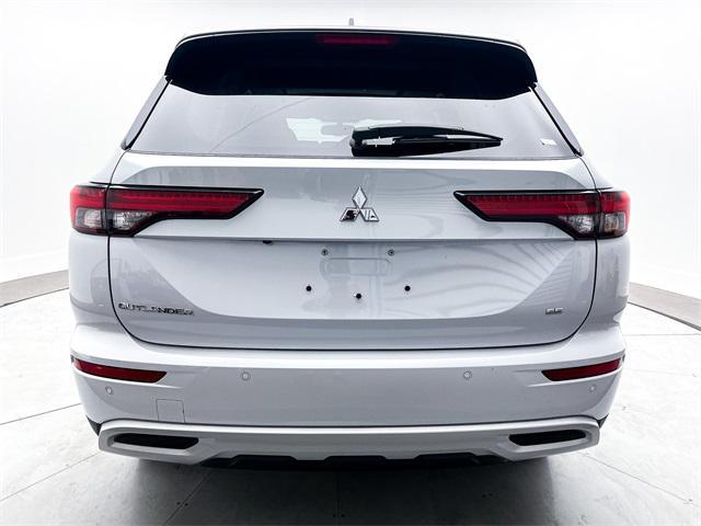 new 2024 Mitsubishi Outlander car, priced at $33,727