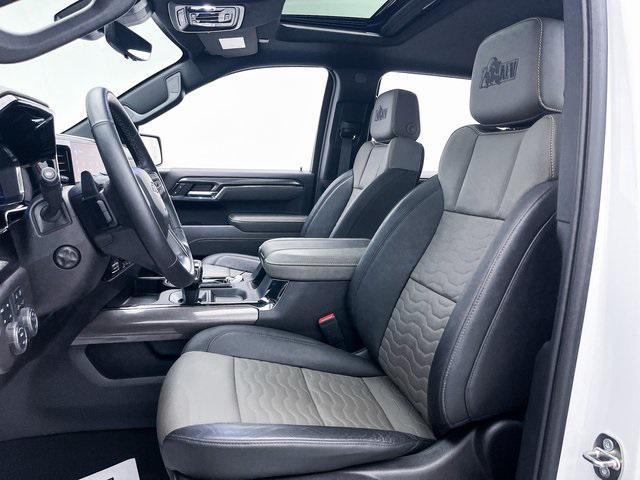 used 2024 Chevrolet Silverado 1500 car, priced at $60,992