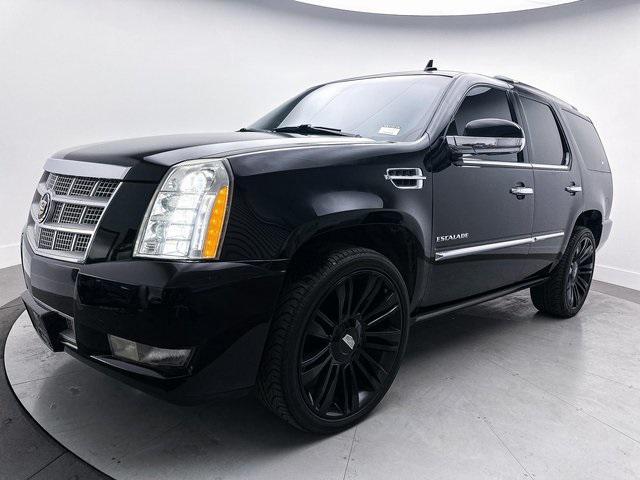 used 2014 Cadillac Escalade car, priced at $18,991