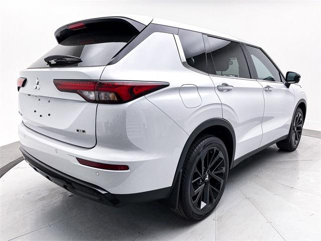 new 2024 Mitsubishi Outlander car, priced at $32,793